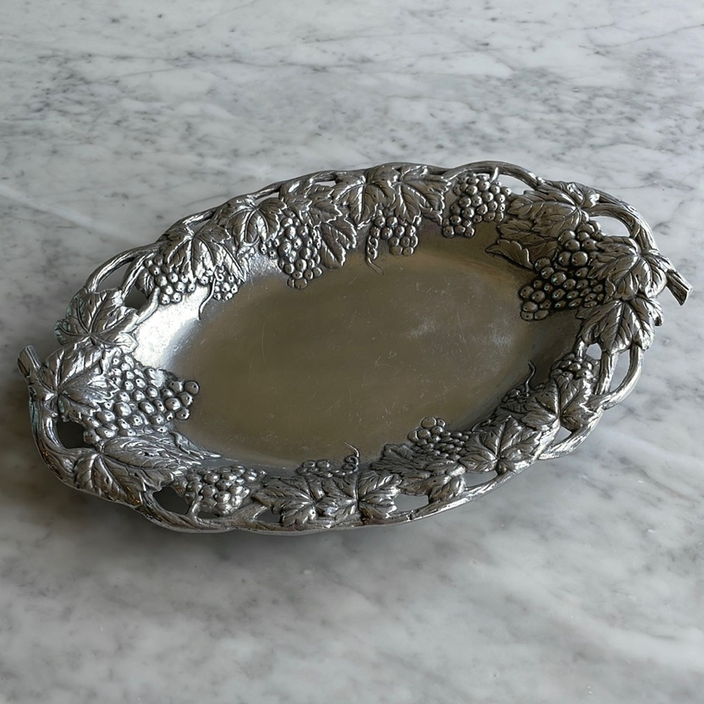 Arthur Court Oval Tray